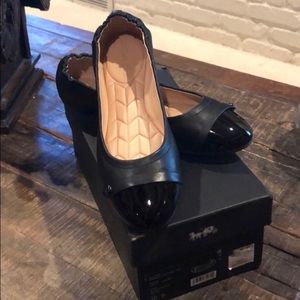 Like NEW Coach Flats size 10